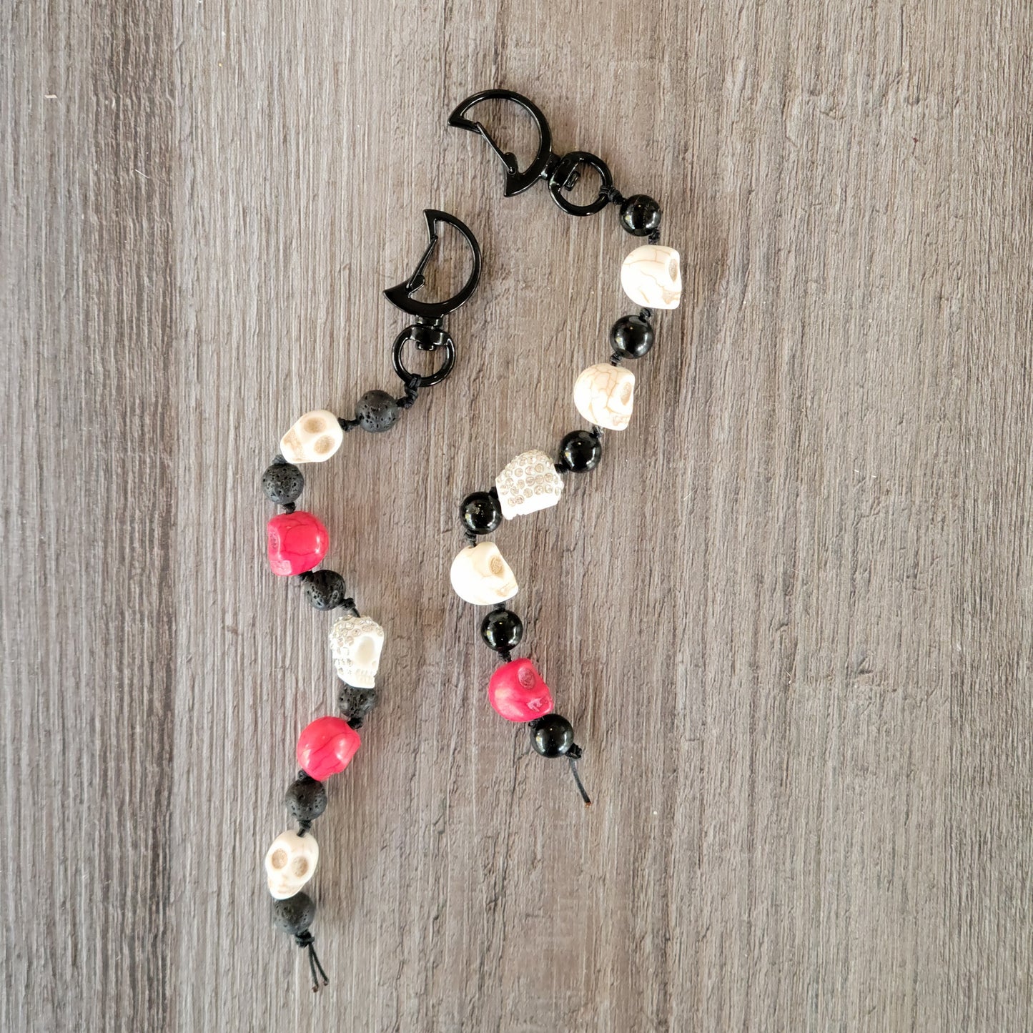 Bejeweled Skulls Story String Jr.